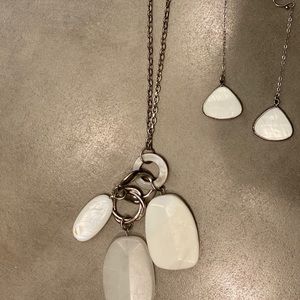 Necklace and earring set